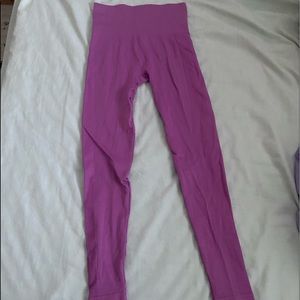 Never worn SET ACTIVE leggings